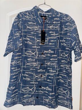 Quiksilver Waterman Collection Blue Fish-Print Short Sleeve Button-Up Shirt